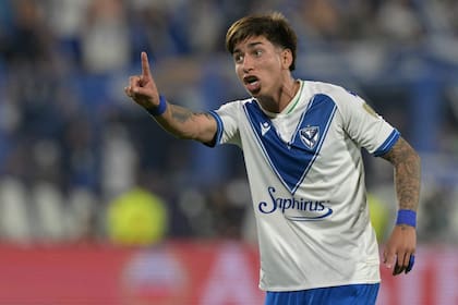 Carrizo tiene contrato en Vélez hasta diciembre de 2027