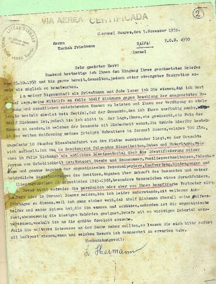 Carta de Lothar dirigida a Tuvia Friedmann en la que le cuenta que posee información sobre el paradero de Eichmann: "En mi calidad de ciudadano particular y judío, me gustaría informarle de que considero importante prestar mi ayuda en el caso de Adolf Eichmann...", dice en uno de sus párrafos.
