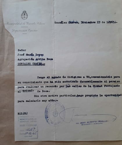 Carta del intendente de González Chávez autorizando el recorrido por la ciudad para festejar un triunfo de Boca Juniors (Año 1965)