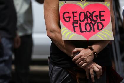 Carteles que recuerdan a George Floyd, en Minneapolis