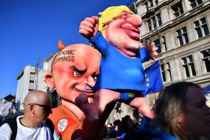 Carteles y muñecos en contra del Brexit invadieron las calles de la capital inglesa