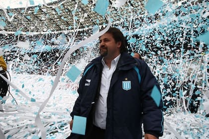 Explota el Cilindro, con Caruso Lombardi como DT de Racing; el otro 'grande' que dirigió fue San Lorenzo, pero ambos en emergencia. “Muchos dirigentes son cagones y otros no saben nada”, analiza Ricardo