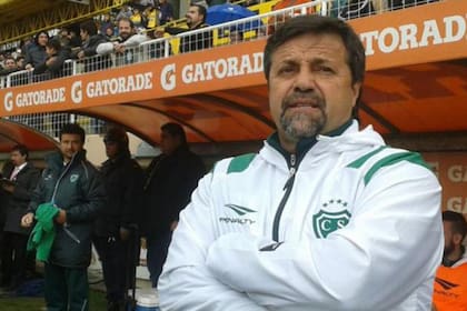 Caruso Lombardi no seguirá en Sarmiento