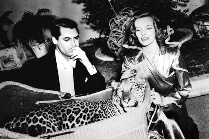 Cary Grant, Katherine Hepburn y un leopardo domesticado, las tres grandes estrellas de La adorable revoltosa