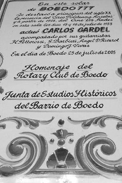  Car­los Gar­del can­tó allí el 15 y 16 de julio de 1933