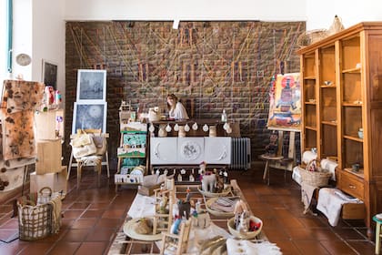 Casa Cultural Pedro Lavaque, hermoso espacio de artesanías y obras de arte.