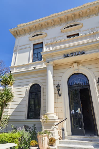 Casa de la Villa, en Devoto, encontró recientemente nueva vida como espacio de gastronomía y eventos