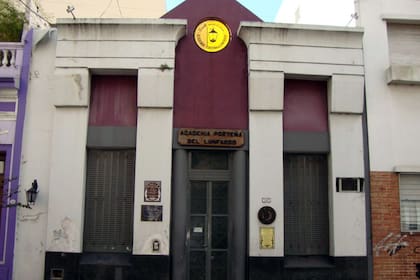 La sede de la Academia Porteña del Lunfardo, donde se realiza el festival con charlas y shows musicales