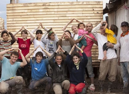 Casa realizada y el equipo que la construyó