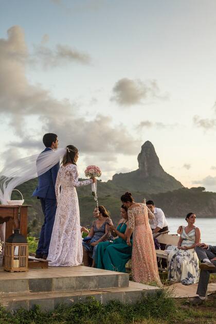 Casamiento frente al mar en la Capilla São Pedro dos Pescadores, muy cerca de Porto.