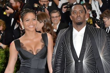 Casandra "Cassie" Ventura y Sean "Diddy" Combs en 2017, mostrando ante las cámaras una falsa fachada de su relación de pareja