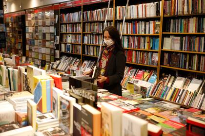 Casas de música, librerías y casas de regalos abiertas en la ciudad de Buenos Aires