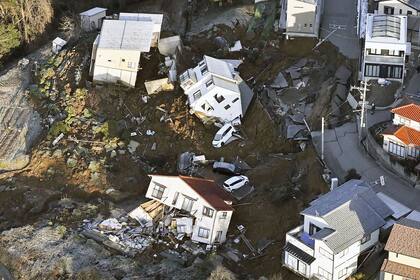 Casas destruidas en Kanazawa.