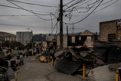 Casas destruidas en El Olivar, Viña del Mar, Valparaíso. (Cristóbal Olivares/The New York Times)