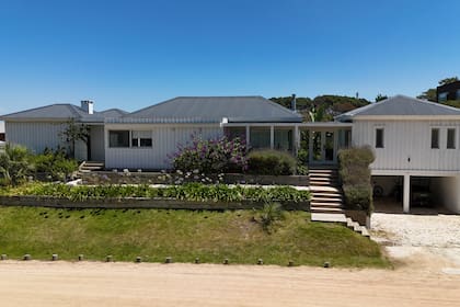 Casas vivibles y confortables, integradas armónicamente con el entorno: ese es el estilo de Wave.