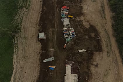 Casas y barcos encallados en Manaus, una de las zonas más golpeadas por la sequía en la Amazonia brasileña