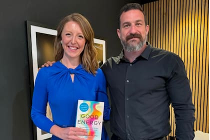 Casey Means co escribió el libro “Good Energy” para repensar la medicina en Estados Unidos