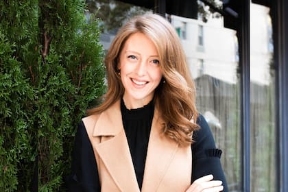 Casey Means se graduó en medicina en la Universidad de Stanford y confundó Levels