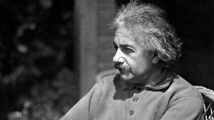 Casi 50 años después de su estudio del efecto fotoeléctrico, Einstein no entendía qué eran los cuantos de luz.