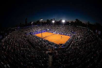 Casi 5000 espectadores poblaron el court central del BALTC el martes pasado, en el match entre Del Potro y Delbonis. 