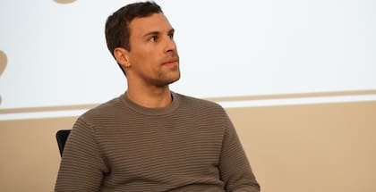 "Casi no escribía, lo que requirió docentes integradores en la escuela".