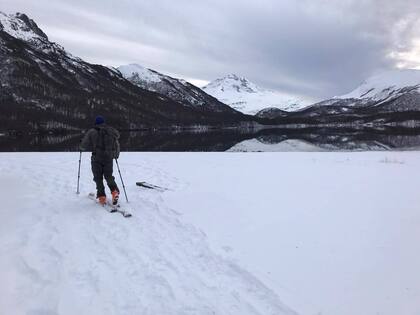 Casi todas las opciones de hospedaje en los refugios de los cerros Catedral y Tronador deben reservarse con anterioridad al inicio de la actividad deportiva