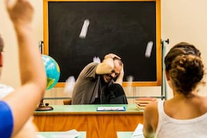 Cómo se explica el preocupante aumento de las agresiones que sufren los profesores en todo el mundo