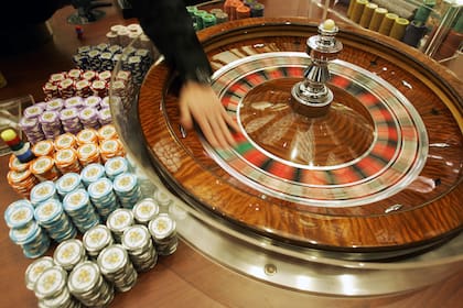 Las leyes sobre la permisividad para apostar e ingresar a los casinos en Estados Unidos dependen de cada estado, en California el ingreso a las zonas de juego en los casinos es a partir de los 21 años