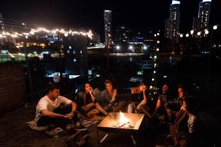 Fogonero: el fuego como punto de partida de un diseño rosarino y la excusa perfecta para reunirse con amigos