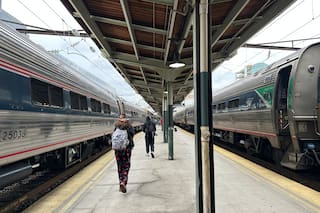 Caso de tiroteo en cena de corresponsales aviva inquietud por la seguridad en trenes