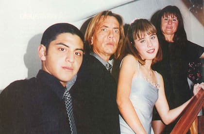 Caso Fraticelli. Retrato de familia: el juez Carlos Fraticelli, su mujer Graciela Dieser, junto a sus hijos Franco y Natalia