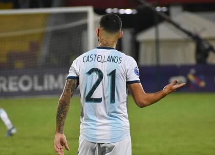 Castellanos jugó seis de los siete partidos del Preolímpico; en todos arrancó desde el banco de suplentes excepto en el triunfo ante Venezuela y no convirtió goles