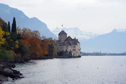 Castillo de Chillón. Un bello paseo cercano.
