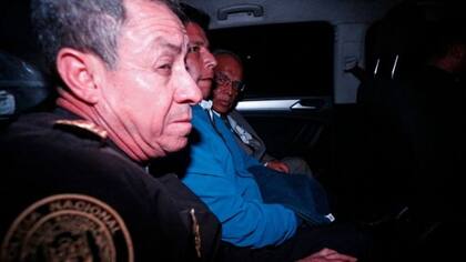 Castillo fue detenido por su propio servicio de seguridad después de lanzar el mensaje al país.