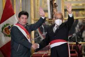 La crisis política agobia a Perú: Castillo volvió a cambiar de gabinete, el cuarto en seis meses