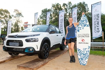 Cata Spinetta acompañó con su música el lanzamiento del Nuevo SUV C4 Cactus Rip Curl.