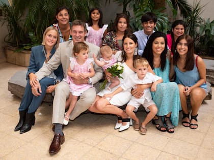 Catalina con Jorge y su gran familia ensamblada