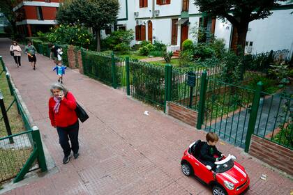 Catalinas Sur está ubicado dentro del barrio de La Boca