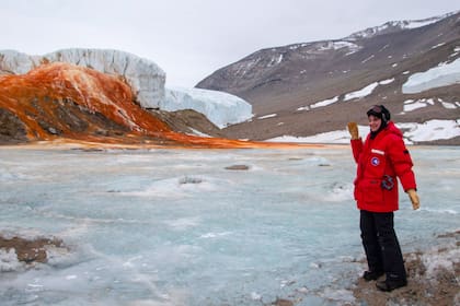 Los primeros grandes aventureros y exploradores creyeron que el tono rojizo se debía a una especie de algas