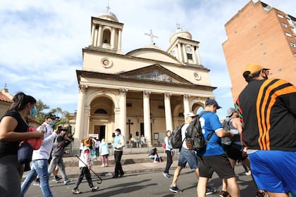 catedral de Moron, peregrinacion a pie a lujan