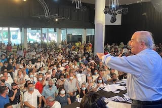 Buscan destronar a un histórico sindicalista y advierten posibles hechos violentos en una asamblea clave