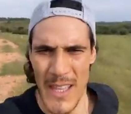 Cavani, corriendo al ritmo de Yatra