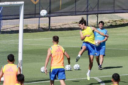 Cavani es un superprofesional, que poco antes de cumplir 36 años estuvo entrenándose de forma muy exigente cuando el plantel estaba de vacaciones.