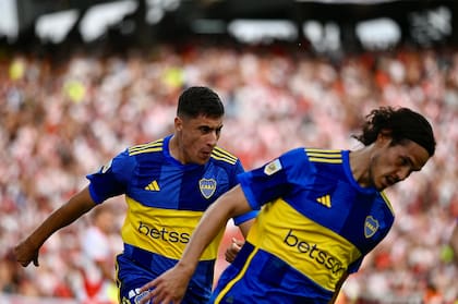 Cavani y Merentiel, los goleadores de Boca frente a River