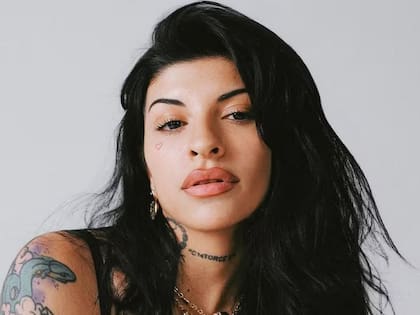 Cazzu se convirtió en la artista femenina más escuchada en YouTube