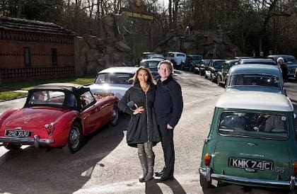 Ceawlin y Emma en la residencia de Longleat, donde se realiza una "safari" (Getty Images)