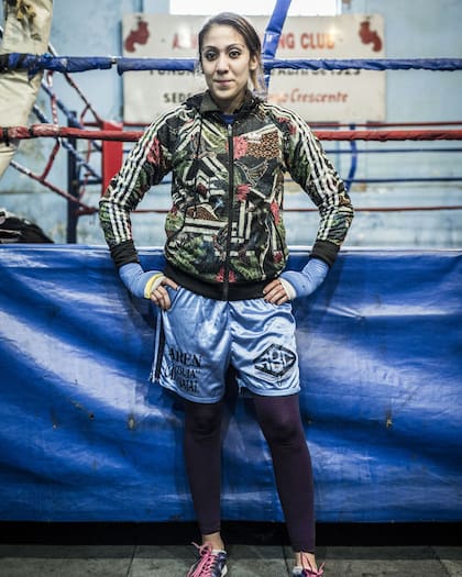 Karina Caravajal (27) Psicóloga/boxeadora. Boxeador favorito: Lucas Matthysse.