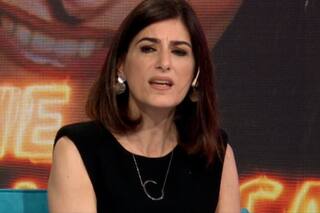 Cecilia Milone cruzó el semáforo en rojo para no dar una nota y casi la atropellan