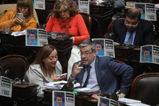 Tras la derrota con la Ley Bases y el paquete fiscal, el PJ y los sindicatos planean judicializar la vuelta de Ganancias
