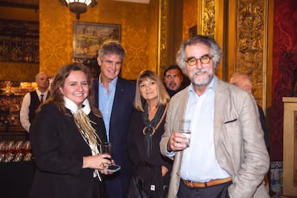 Cecilia Remiro, Santiago Del Sel, Silvina Rivero y Horacio Torcello